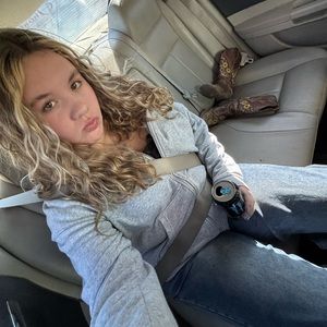 Meet your Posher, Kayla